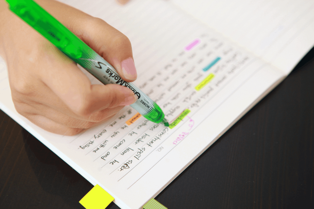Así se subrayan los textos: cinco pasos para estudiar mejor